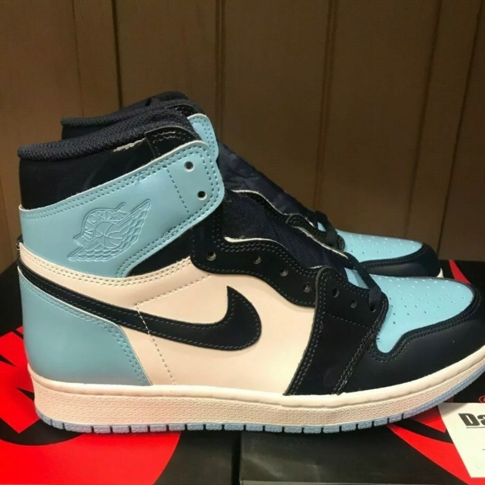Wmn Retro1s